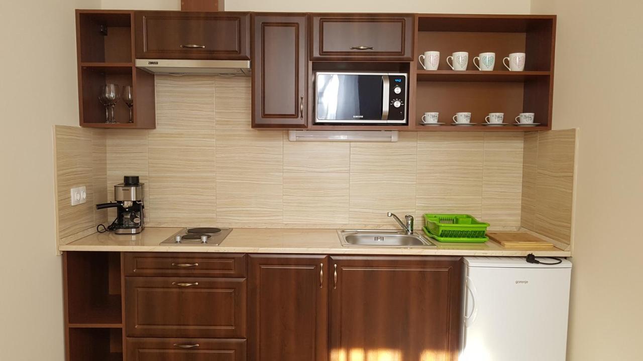 Toscana Apartman Gyula Exterior photo