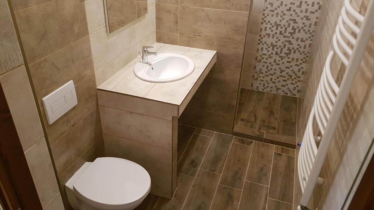 Toscana Apartman Gyula Exterior photo